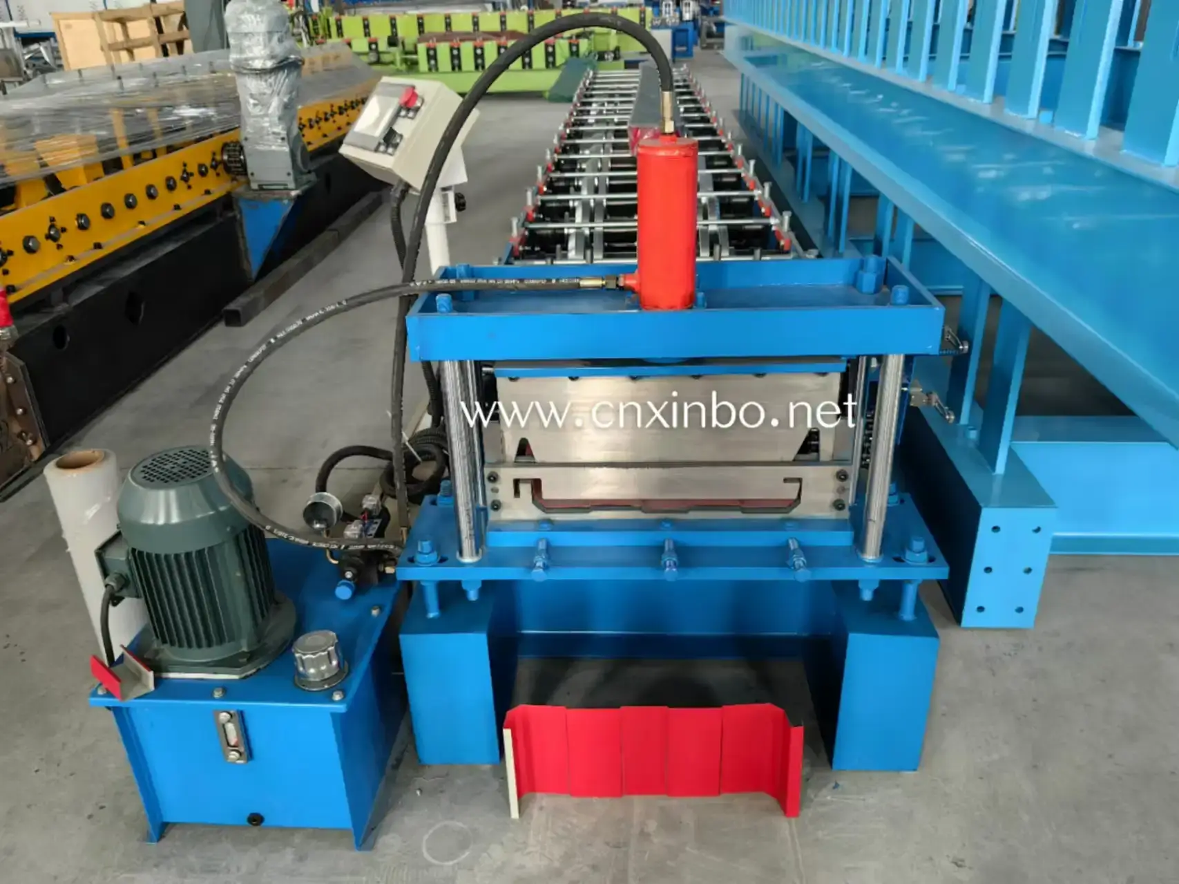 Roll Forming Machine vs. Traditional: A Detailed Comparison